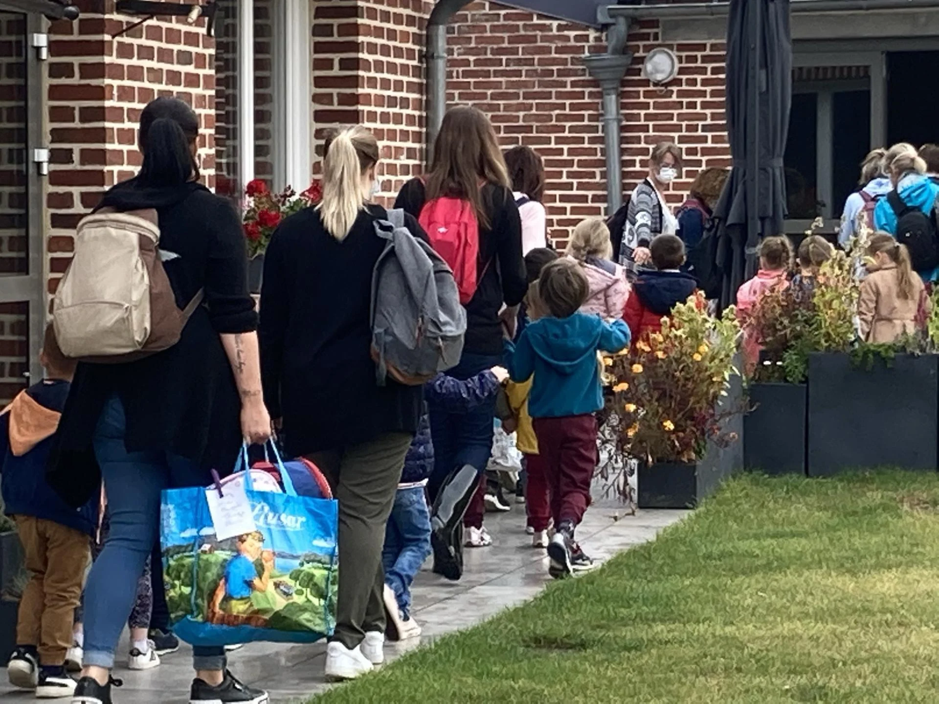 Arrivée en toute sécurité avec parking clos